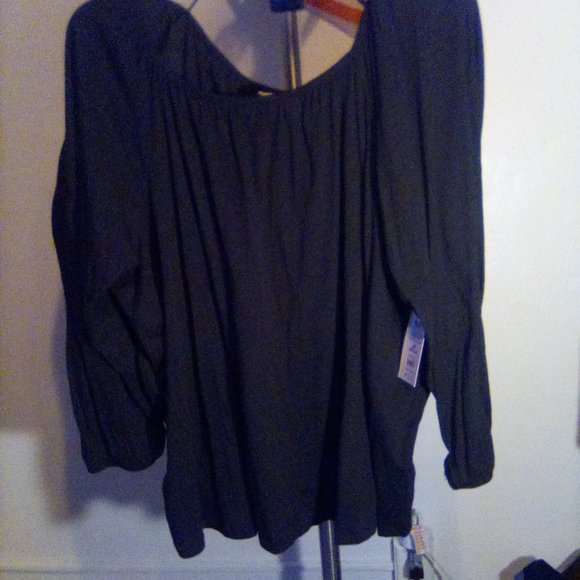Terra & Sky Tops - NWT Terra & Sky Black Blouse